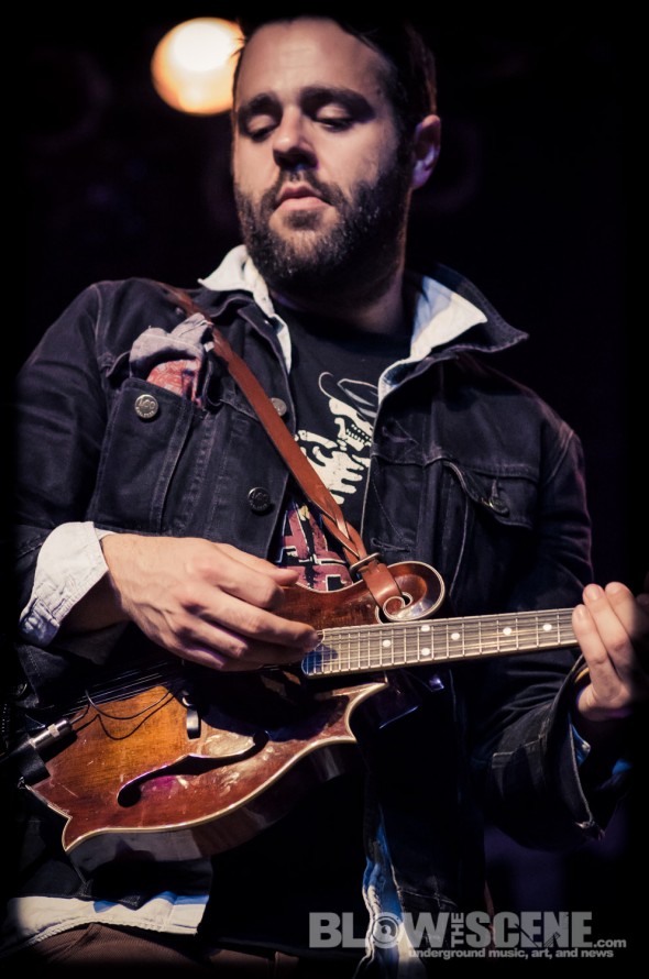 Revival-Tour-2013-Joe-Ginsberg-band-044