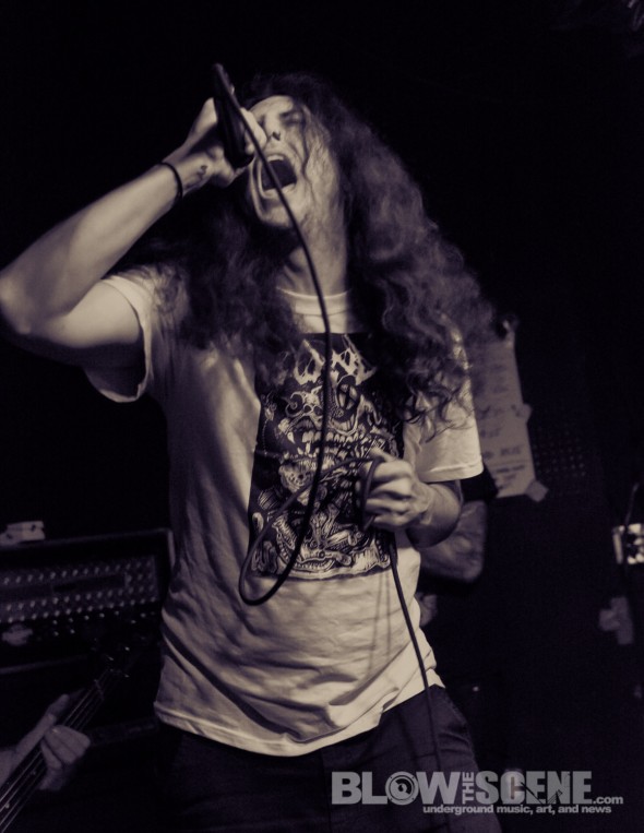 Wake-band-002