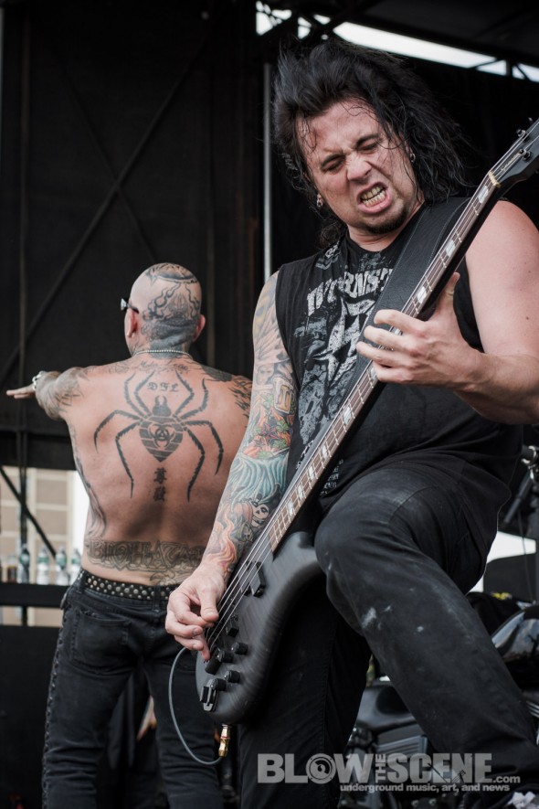 Attika-7-Mayhem-Fest-2013-band-050