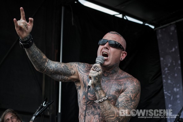 Attika-7-Mayhem-Fest-2013-band-053