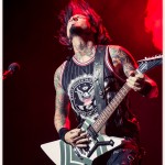 Five-Finger-Death-Punch-Mayhem-Fest-2013-band-0323