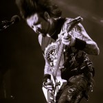 Five-Finger-Death-Punch-Mayhem-Fest-2013-band-0326
