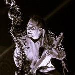 Five-Finger-Death-Punch-Mayhem-Fest-2013-band-0330