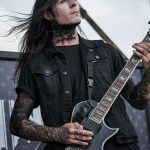 Motionless-In-White-Mayhem-Fest-2013-band-0111
