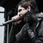 Motionless-In-White-Mayhem-Fest-2013-band-0112
