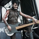 Motionless-In-White-Mayhem-Fest-2013-band-097