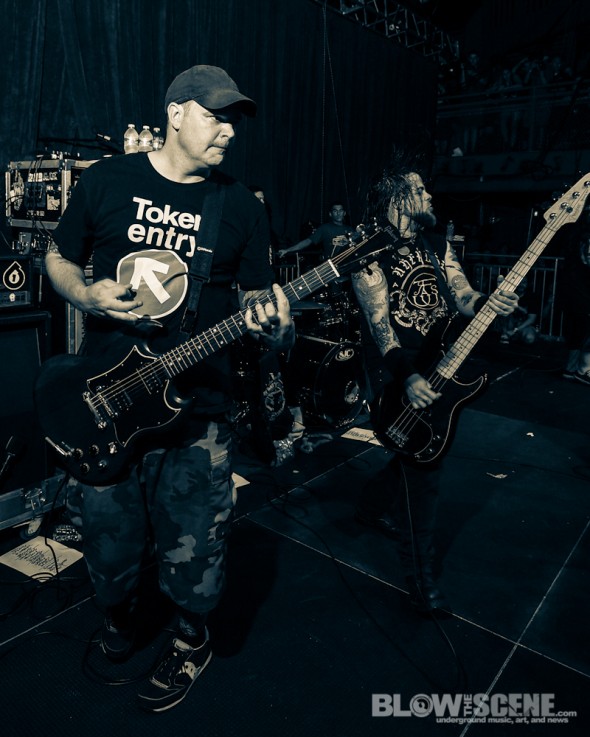 kill-your-idols-this-is-hardcore-2013-1