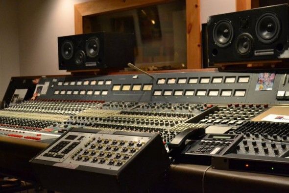 neve-console-studio-4