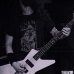 Tombs-band-023