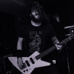 Tombs-band-038