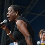 sharon-jones-dapkings-13