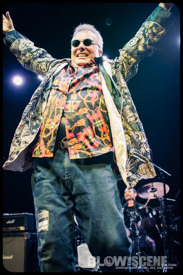 Jello-Biafra-&-the-Guantanamo-School-Of-Medicine-band-033