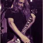 Pale-Shelter-band-003