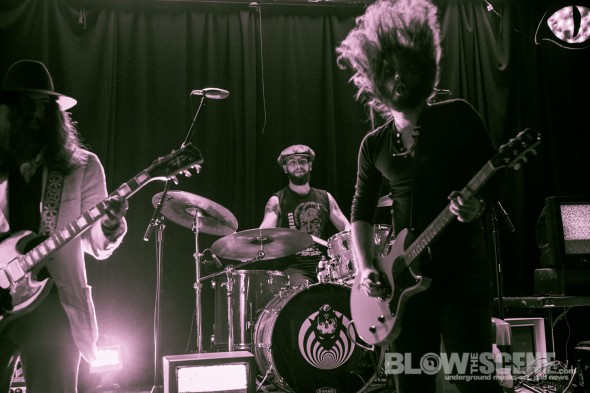 Uncle-Acid-And-The-Deadbeats-band-021