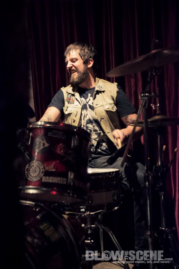 Hate-and-War-band-020