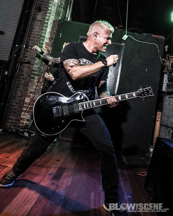 biohazard-band-3