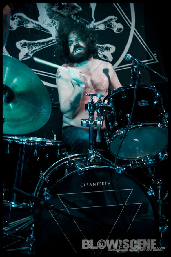 Clamfight-band-012