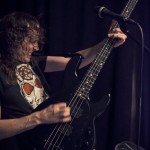Die Choking-band-005