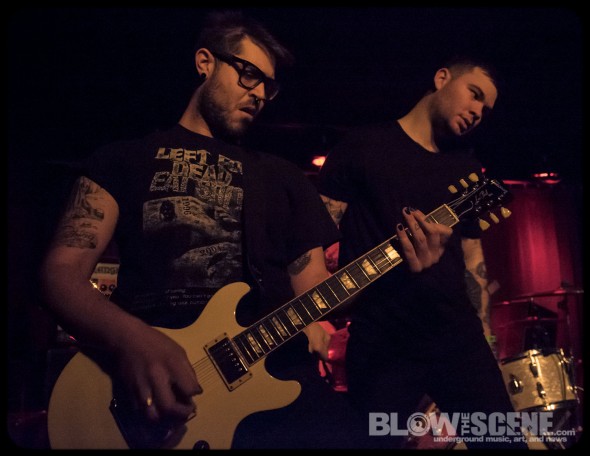 Dying-band-002