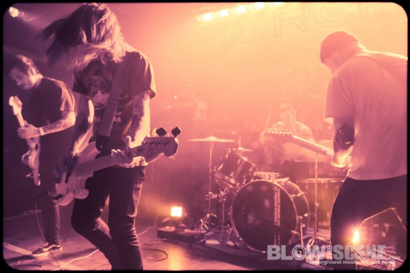 Nothing-band-027