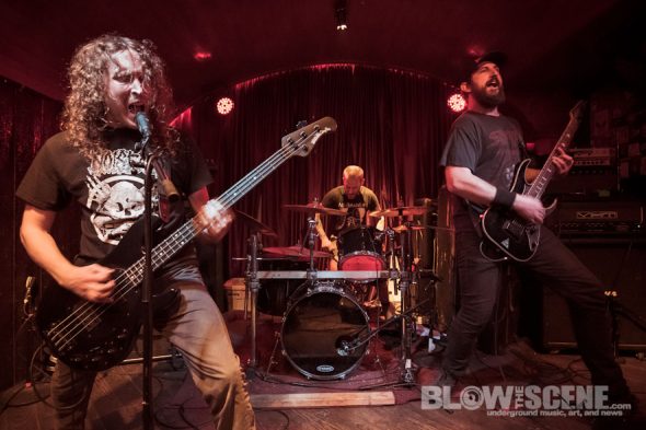 die-choking-band-0012