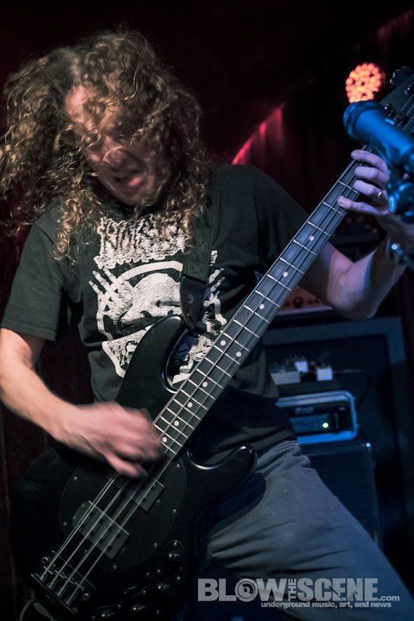 die-choking-band-0014