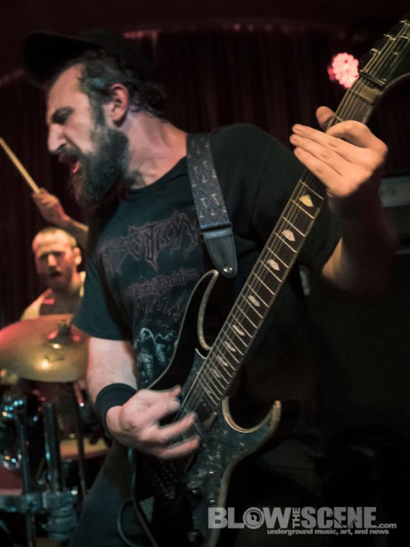 die-choking-band-0021
